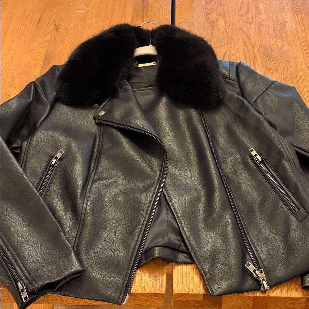 T Tahari Black Faux Leather Jacket with Plush Fur Collar